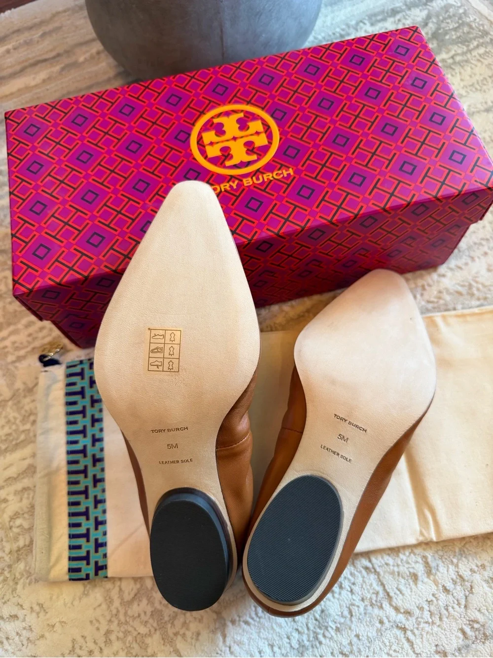 Tory Burch JESSA POINTY TOE LOAFERS with Gold Chain